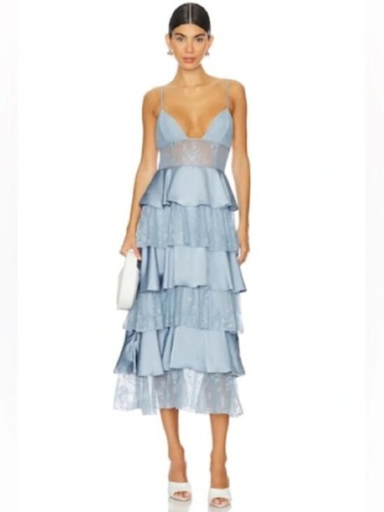 WeWoreWhat Dresses & Skirts - WeWoreWhat Tiered Lace Midi Dress in Storm